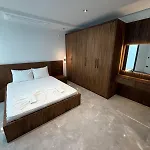 Sueper Vip Havuzlu Muestakil Odalar Banyolu * Çeşme