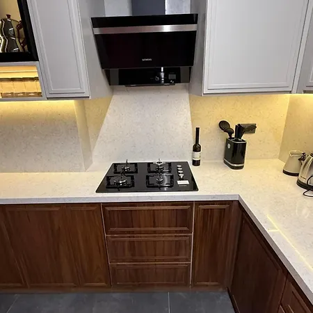 Villa Sueper Vip Havuzlu Muestakil Odalar Banyolu Cesme