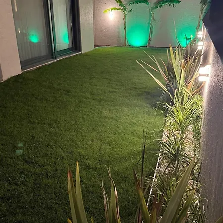 Villa Sueper Vip Havuzlu Muestakil Odalar Banyolu