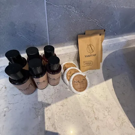 Villa Sueper Vip Havuzlu Muestakil Odalar Banyolu Cesme