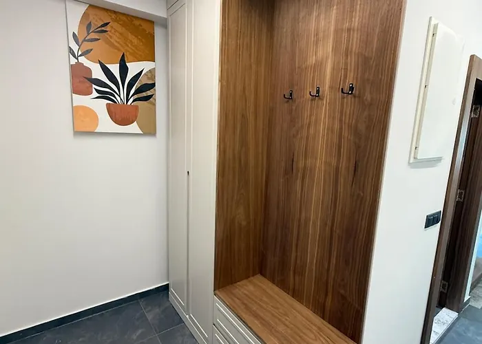 Sueper Vip Havuzlu Muestakil Odalar Banyolu Villa Çeşme