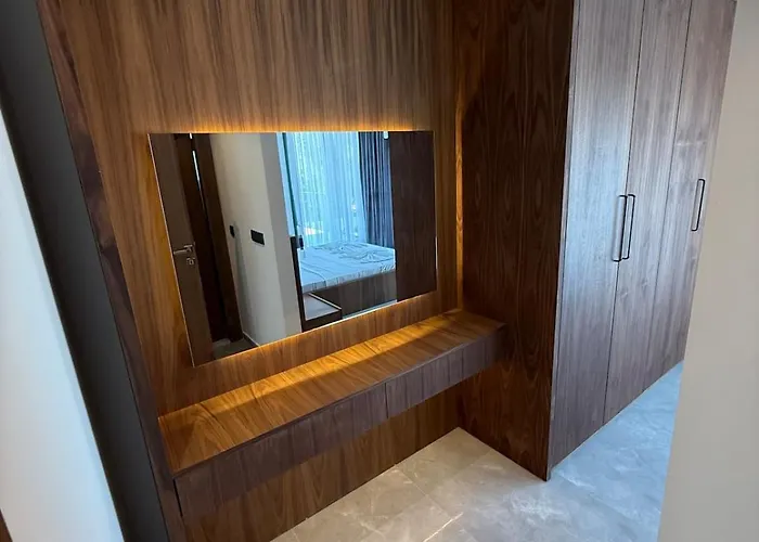 Villa Sueper Vip Havuzlu Muestakil Odalar Banyolu *