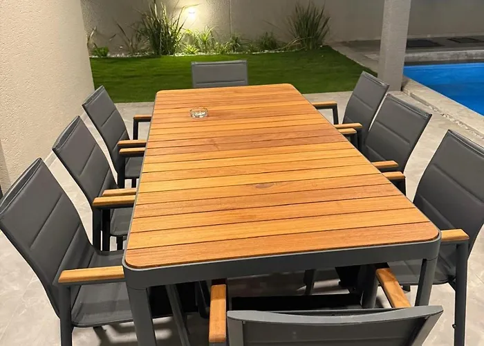 Villa Sueper Vip Havuzlu Muestakil Odalar Banyolu *