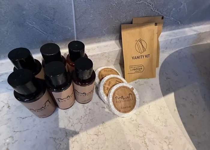 Villa Sueper Vip Havuzlu Muestakil Odalar Banyolu Çeşme